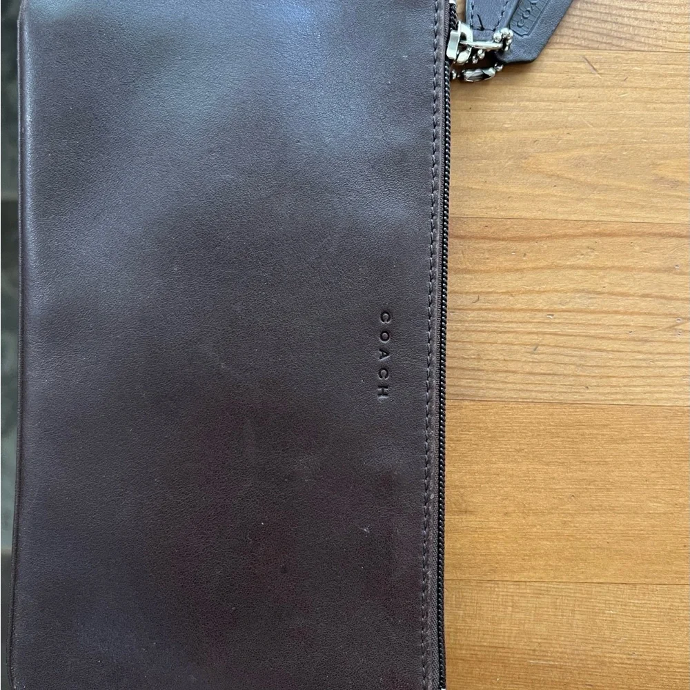 Coach Pouch - Picture 3 of 8